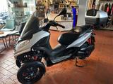 Piaggio MP3 300  HPE Sport nur 4034 km - Offers