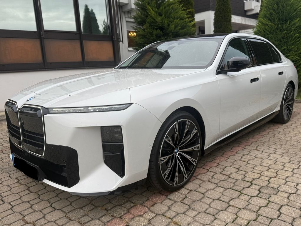 Image of BMW 740