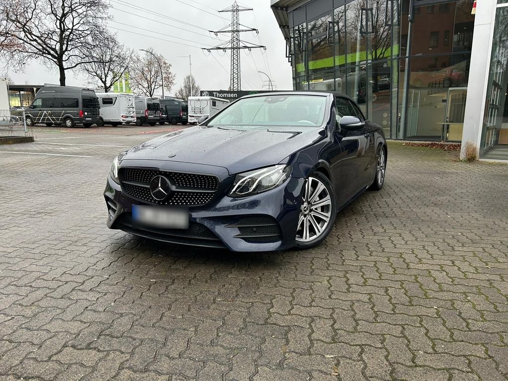 Image of Mercedes-Benz E 300