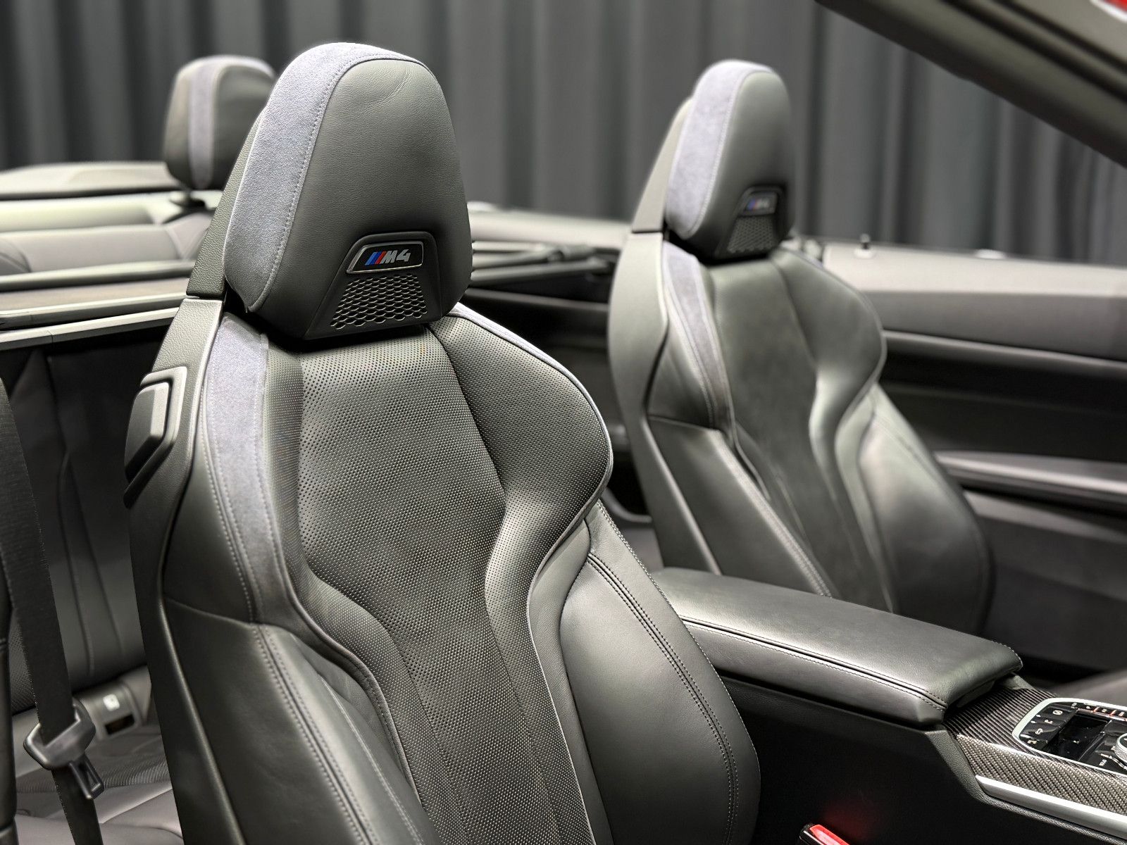 Fahrzeugabbildung BMW M4 Cabrio xDrive Competition|LASER|CARBON|HEAD-U
