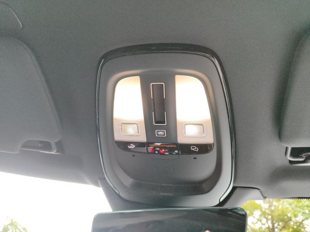VOLVO XC 90 (Bild 22 von Array)