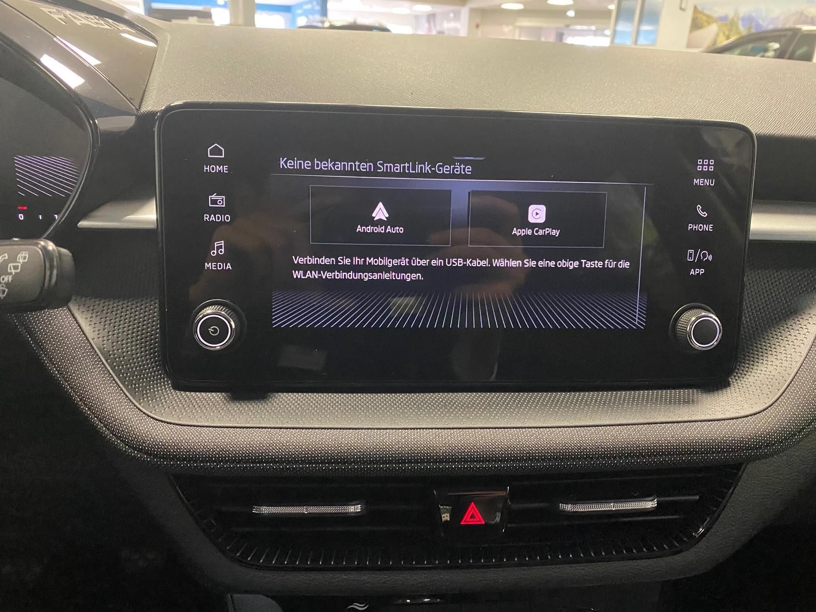 Fahrzeugabbildung SKODA Fabia 1.0 TSI Selection APP+5J. GARANTIE+KAMERA+