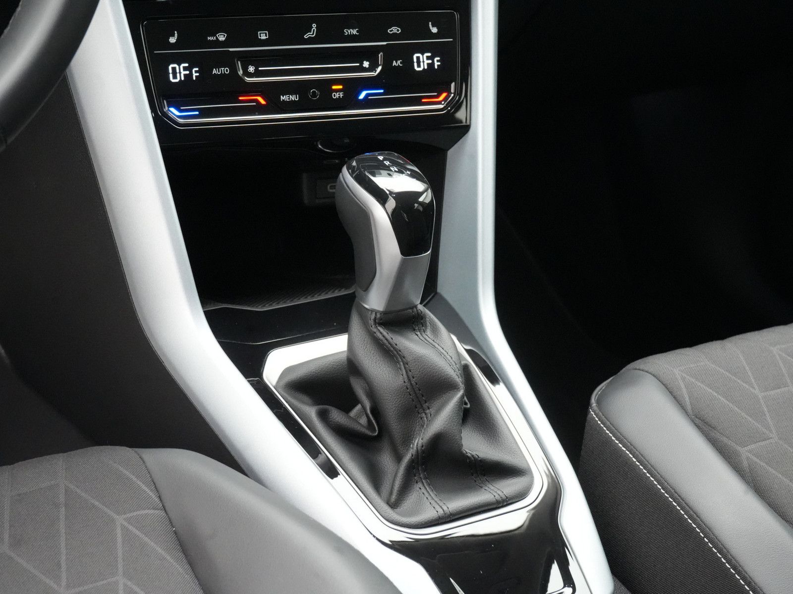 Volkswagen T-Roc - Bild 12