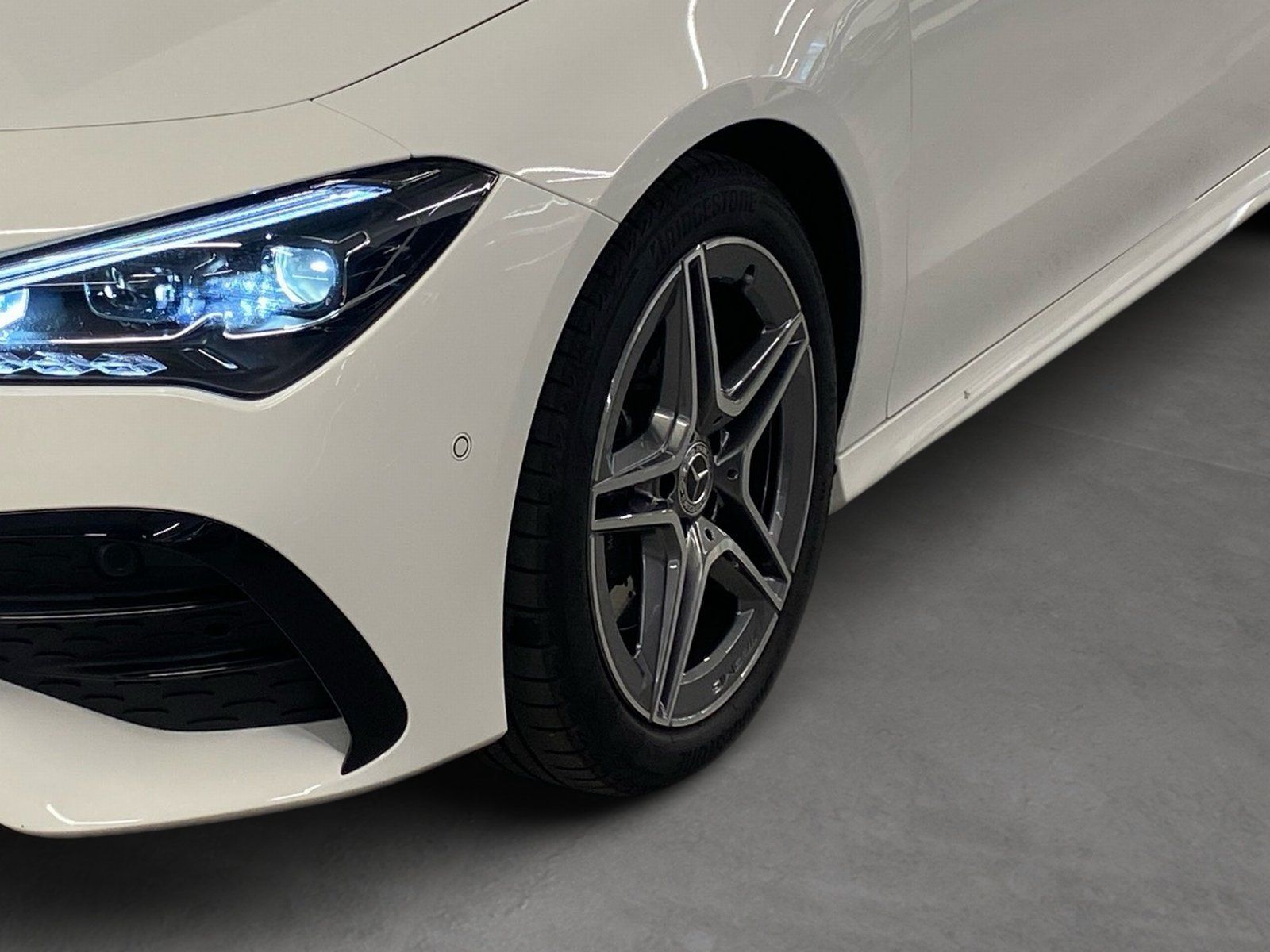 Fahrzeugabbildung Mercedes-Benz CLA 220 d AMG Plus*Pano*HUD*360*Distro*Multibeam