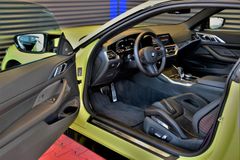 Fahrzeugabbildung BMW M4 Coupé Competition M Race Track Paket h/k