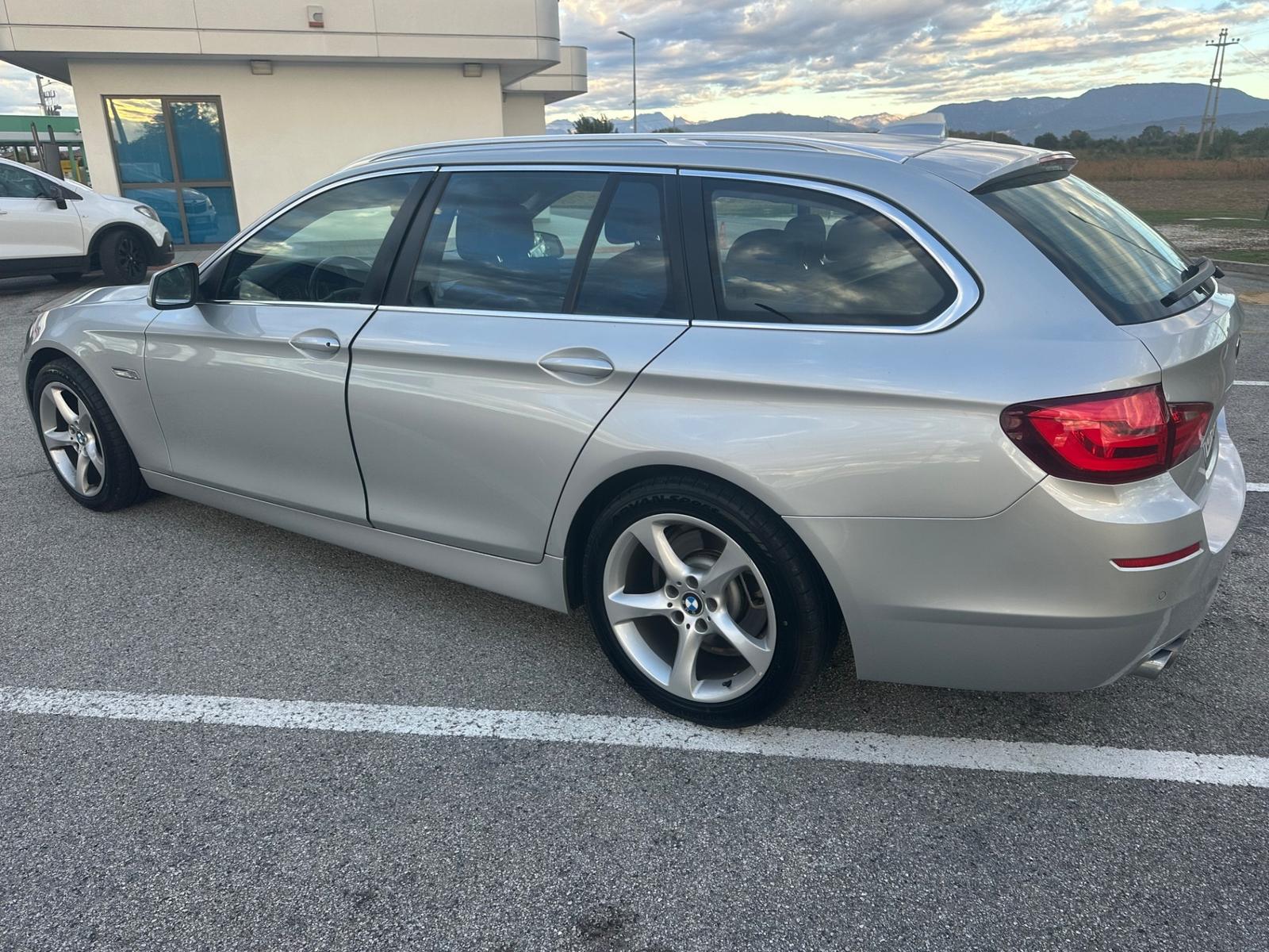 BMW 520 2011 — photo 6