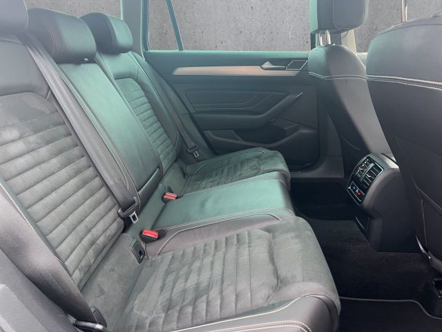 Passat Variant 2.0 TDI Elegance Bluetooth Navi