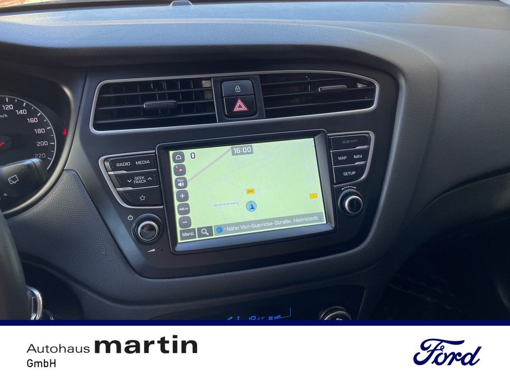 Fahrzeugabbildung Hyundai i20 1.0 Trend NAVI USB FSE KLIMA PDC SITZHEIZUNG