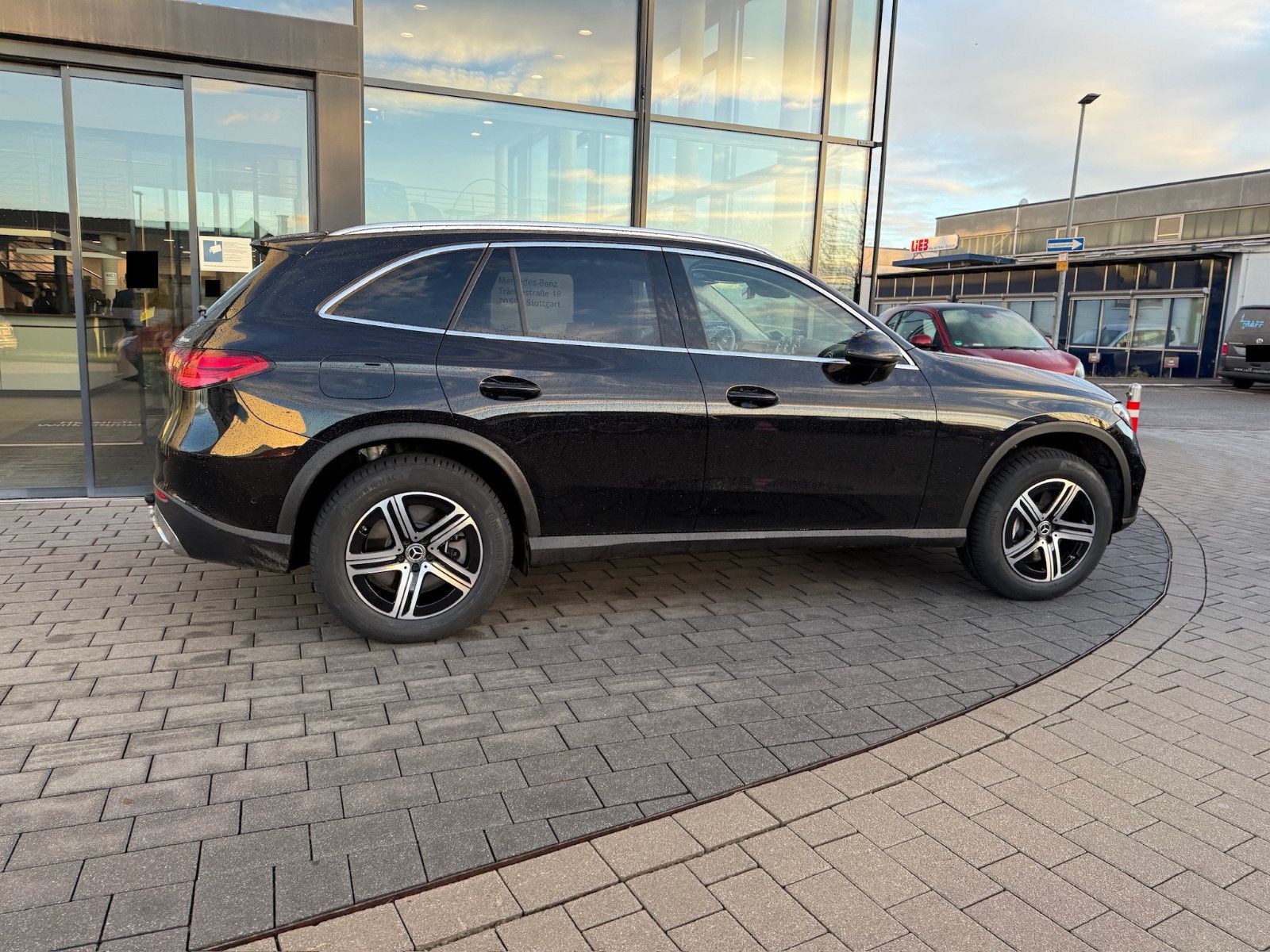 MERCEDES-BENZ GLC 300 e 4MATIC Gepflegt v. Werksangehörigen