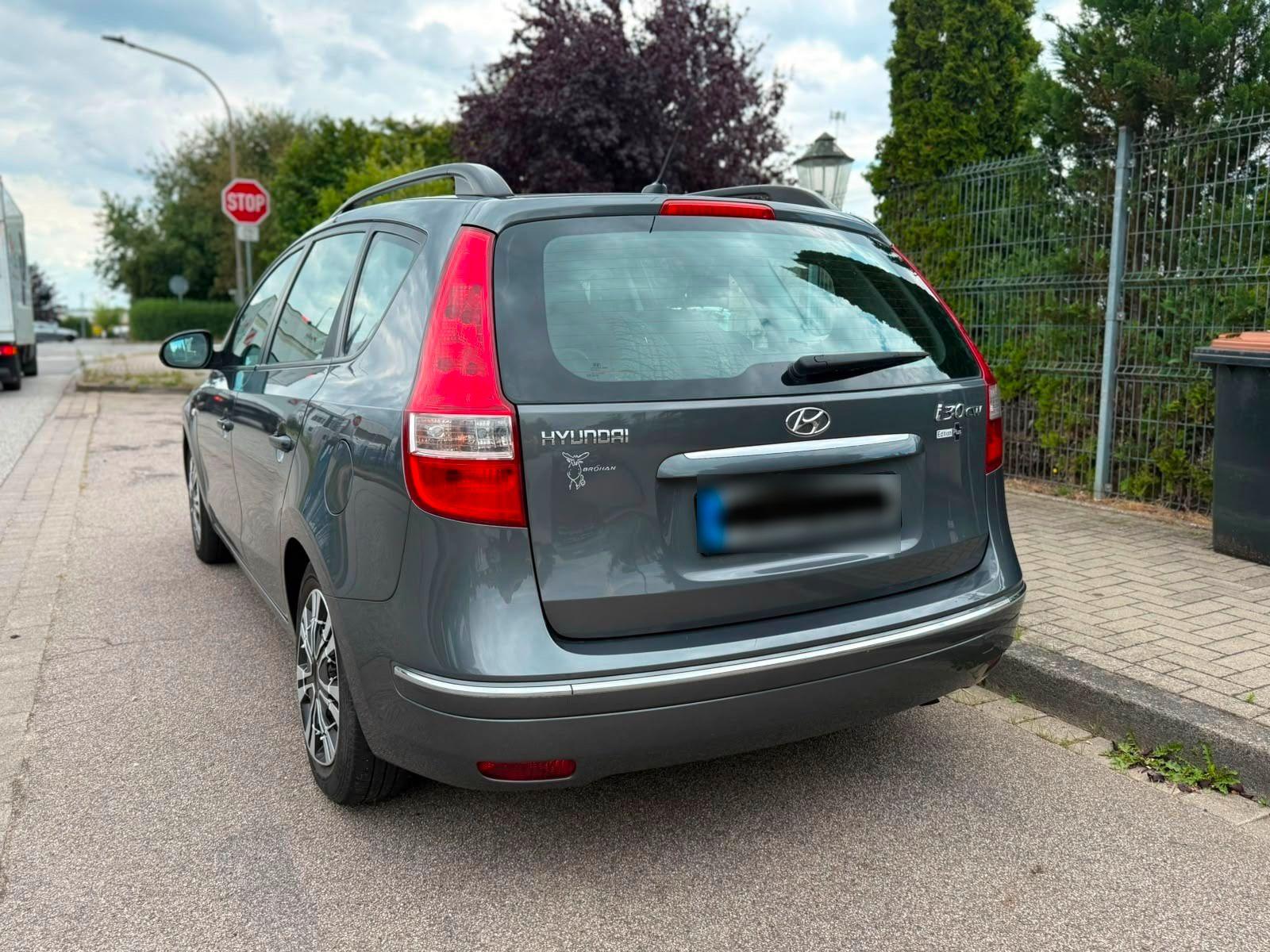 Hyundai i30 2010 — photo 6