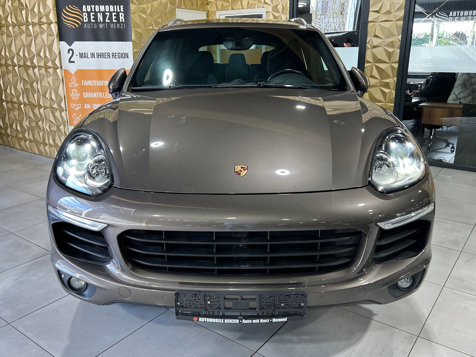 Fahrzeugabbildung Porsche Cayenne Diesel/PANO/BI-XENON/SITZBELÜFTUNG/4XSHZ