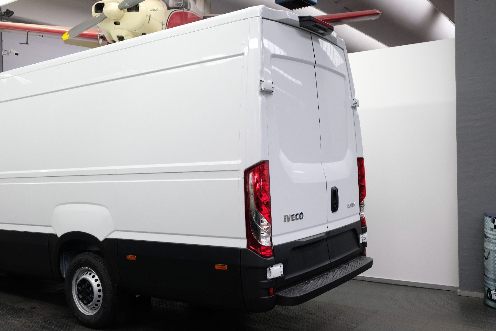 Fahrzeugabbildung Iveco Daily 35S18HA8 V | 3.0 L + KAMERA + Sitzheizung