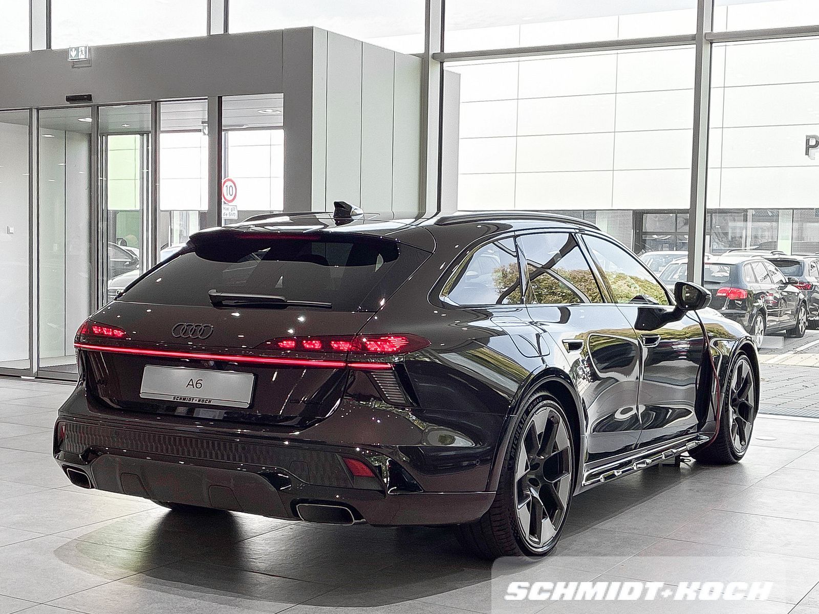 Audi A6 allroad e-hybrid quattro 270 kW S tronic PDC imagem 3