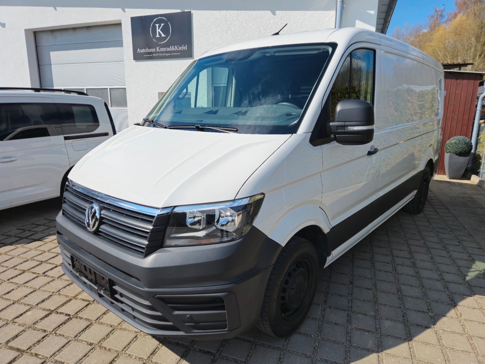 VW Crafter Kasten 30 FWD mittellang AHK/Tempomat