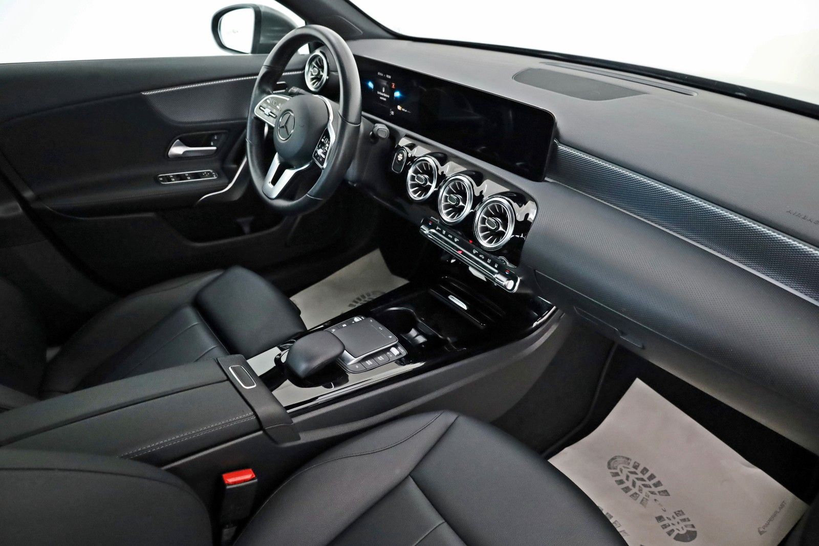 Fahrzeugabbildung Mercedes-Benz A 250 e Progressive,Leder,Navi,LED,SH,Kamera
