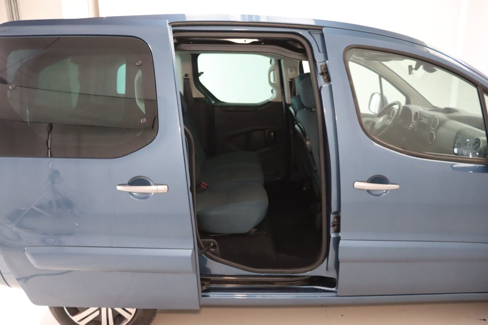 Fahrzeugabbildung Citroën Berlingo Kombi 1.5 d Multispace * Service neu *