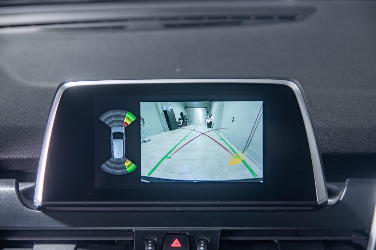 BMW 220 Gran Tourer 220i Gran Tourer Sport LED/ACC/7SZ/Kamera/Pano, миниатюра 18