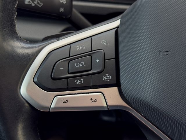 Caddy 2.0 TDI Move DSG SHZ AHK LED PANO 7-SITZER