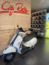 Vespa GTS 125 Supersport E5 RIZOMA UMBAU, AKRAPOVIC!!! - Vespa Motorräder in Stuttgart