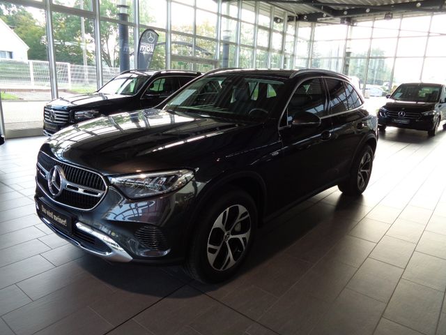 MERCEDES-BENZ GLC 300 e 4M,AHK,LED,KAMERA,NAVI,NP:78.231,-EURO