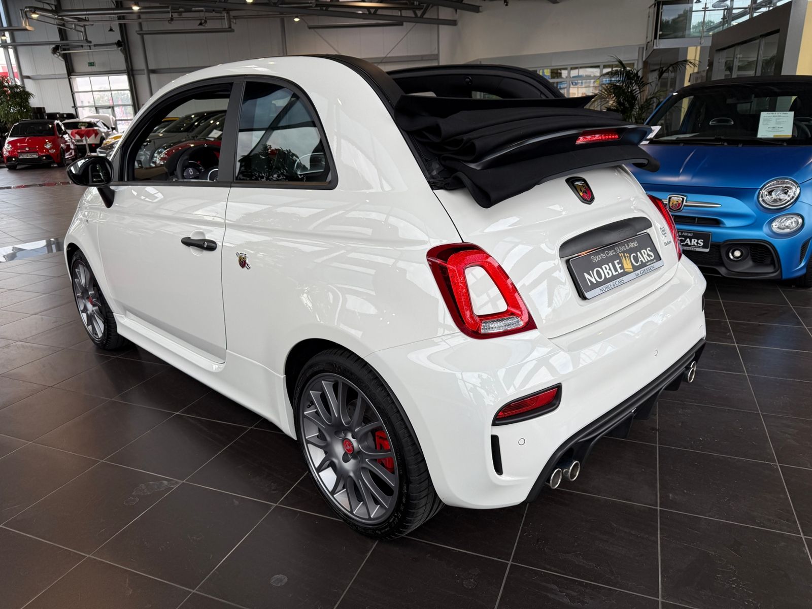 Fahrzeugabbildung Abarth 695C 695 C SHZ BEATS NAVI LEDER