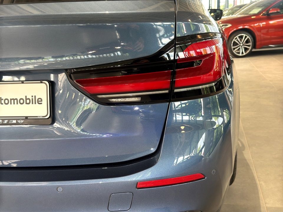 BMW 530i xDrive Touring Pano HUD AHK H&K DrAssProf foto 21