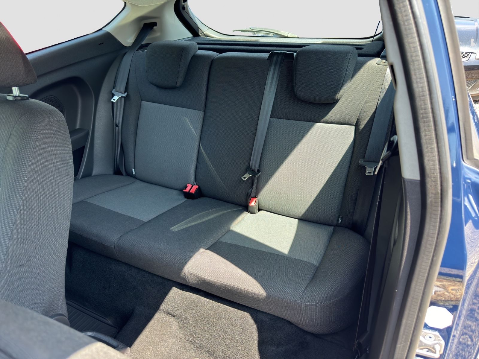 Fahrzeugabbildung Ford Fiesta Ambiente/Klimaanlage/TÜV/HU/Radio/USB
