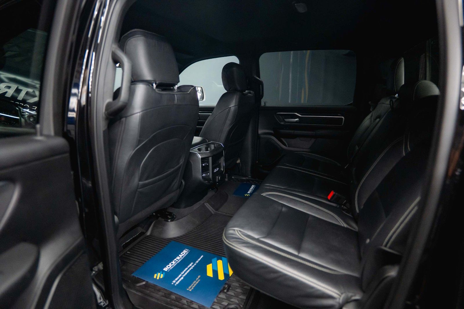 Fahrzeugabbildung Dodge RAM 5.7 V8 HEMI 4x4 BLACK *LPG 200L*Unfallfrei*
