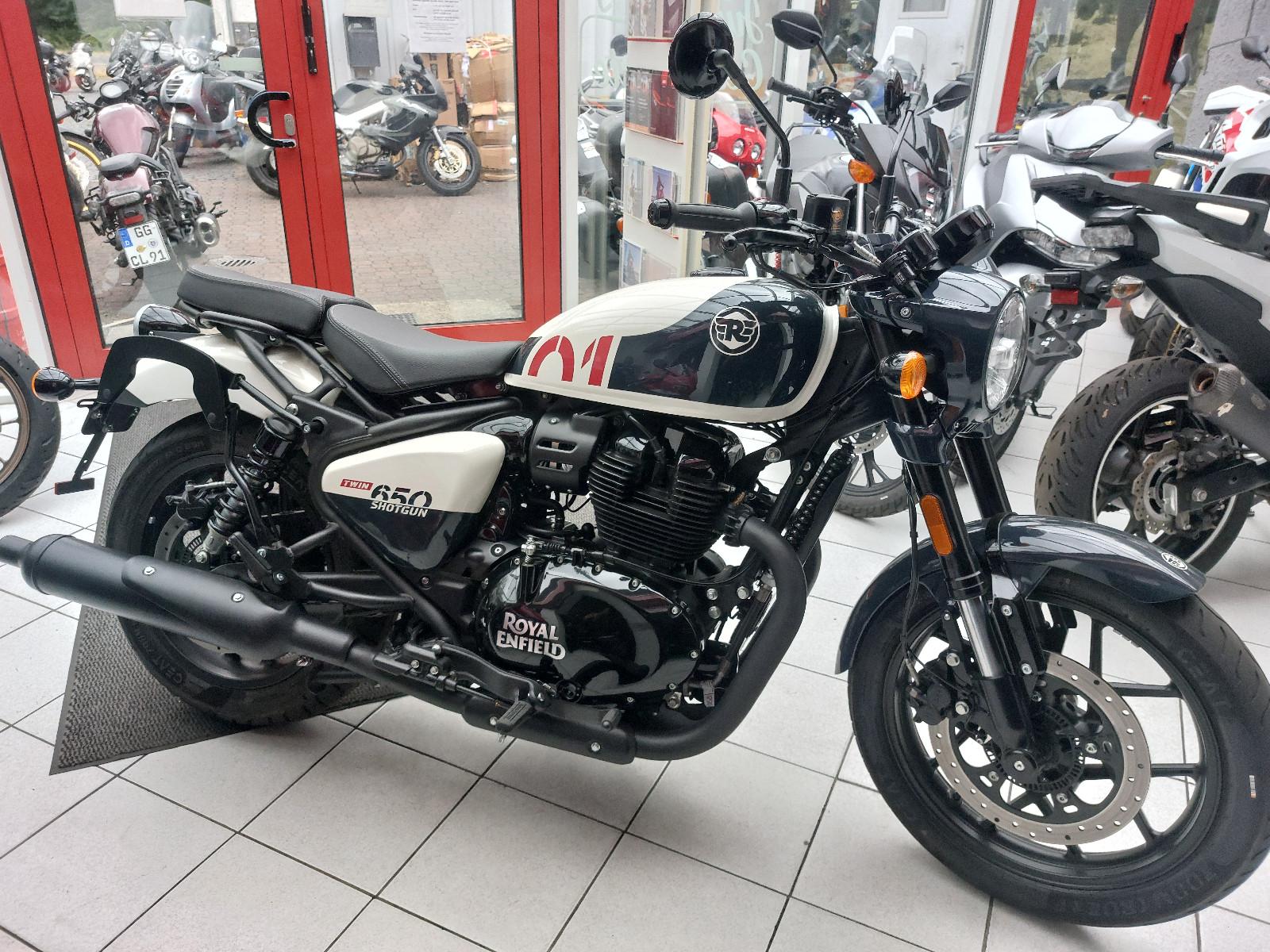 Royal Enfield Shotgun 650