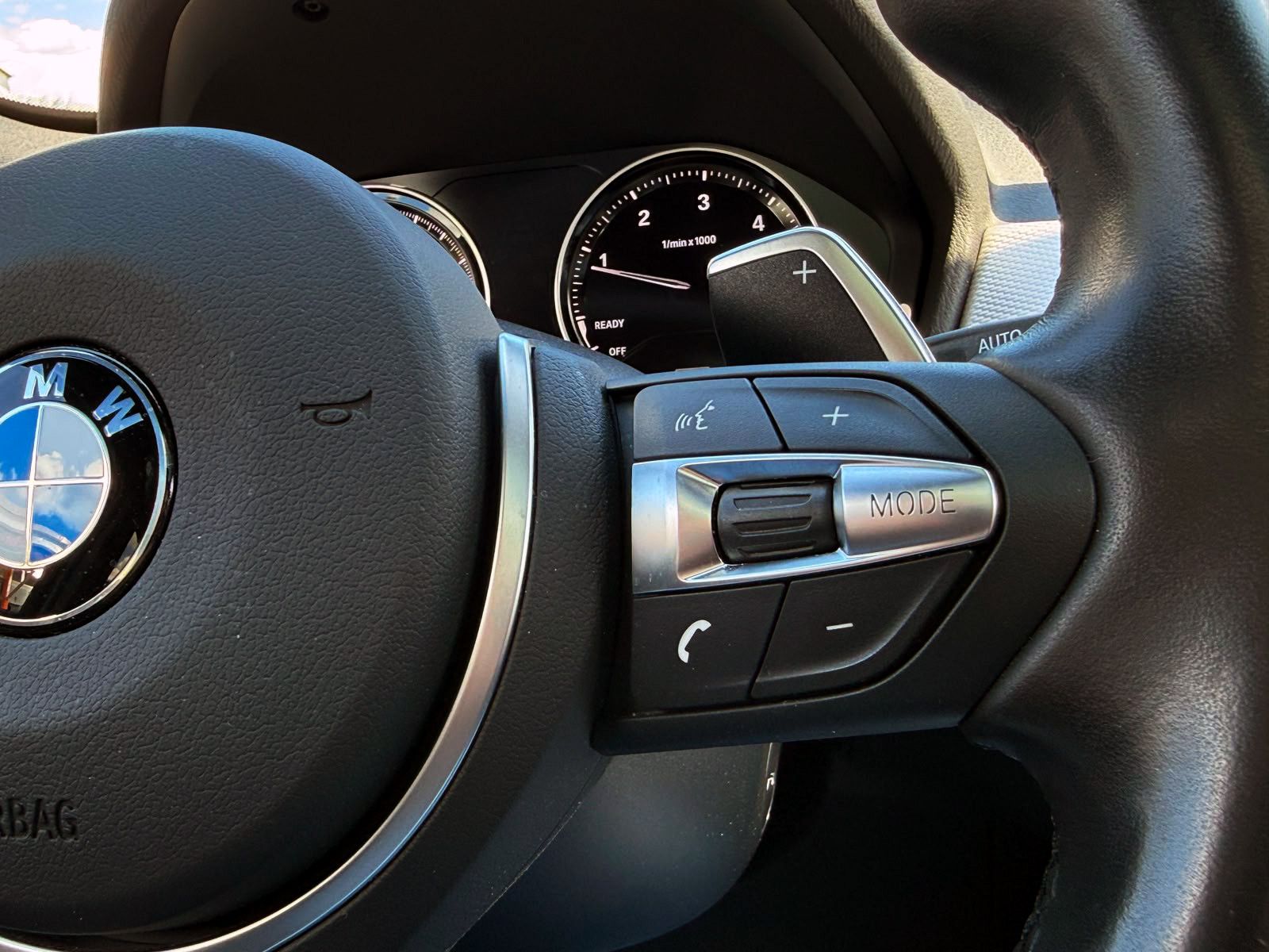 Fahrzeugabbildung BMW X1 xDrive 25d MSport Steptr. ACC KAM AHK HUD H&K