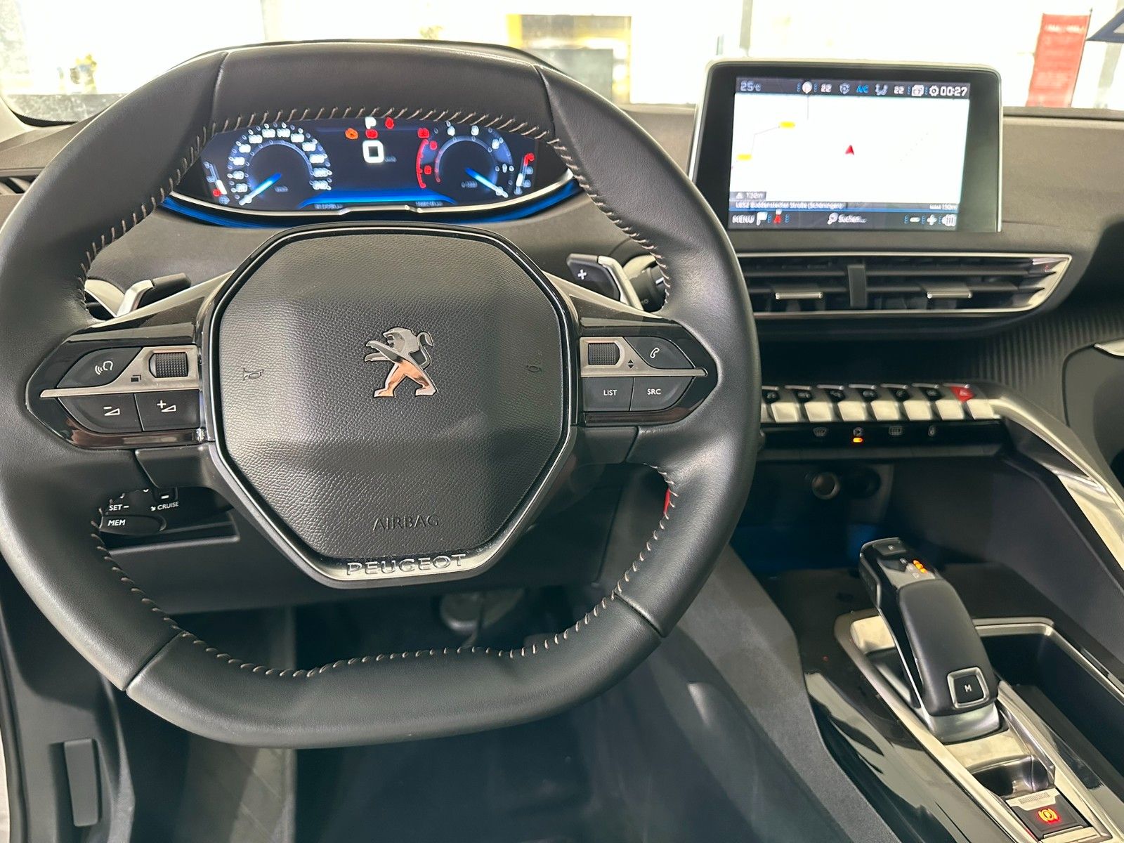 Fahrzeugabbildung Peugeot 5008 Active 1.5D NAVI/LED/PDC/TEMPOMAT