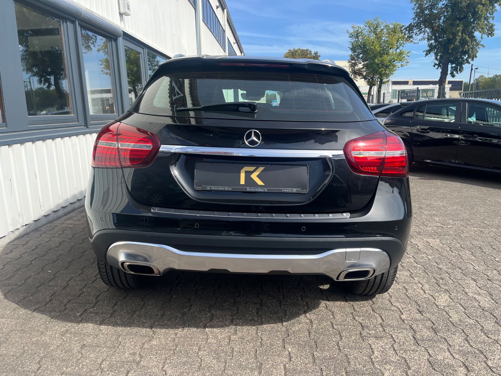 Mercedes-Benz GLA 180 Automatik-Navi-LED-PDC-Sportsitze – Bild 9