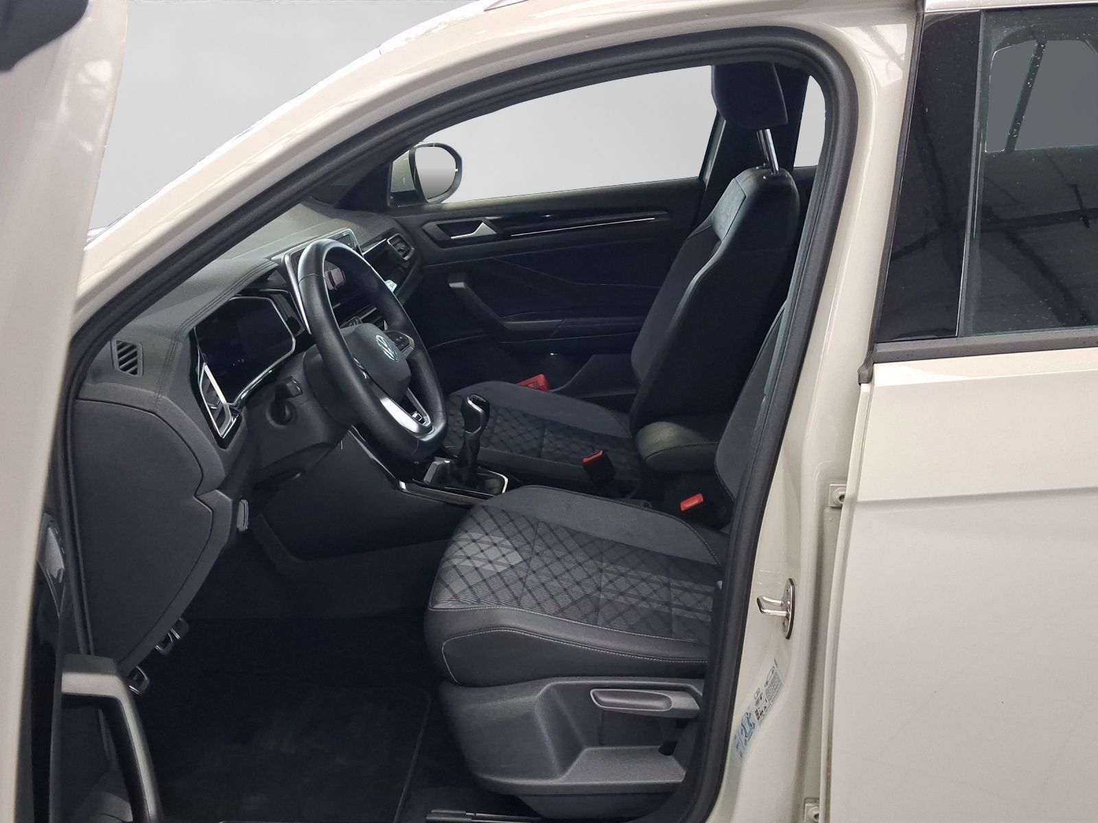 Volkswagen T-Roc - Bild 13