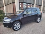 Toyota RAV 4 Executive Nur 107 TKM-LEDER-AHK-KEYLESS-DP - schwarze Toyota RAV 4