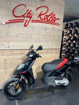 Aprilia SR 50 MOTARD 2 T wenig KM // April-Deal! - APRILIA ROLLER