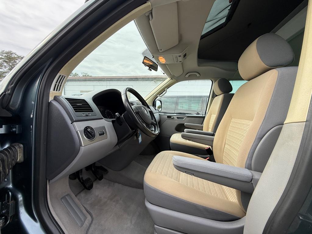 Volkswagen T5 California
