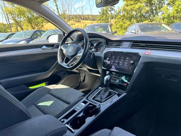 Volkswagen Passat Variant - 8