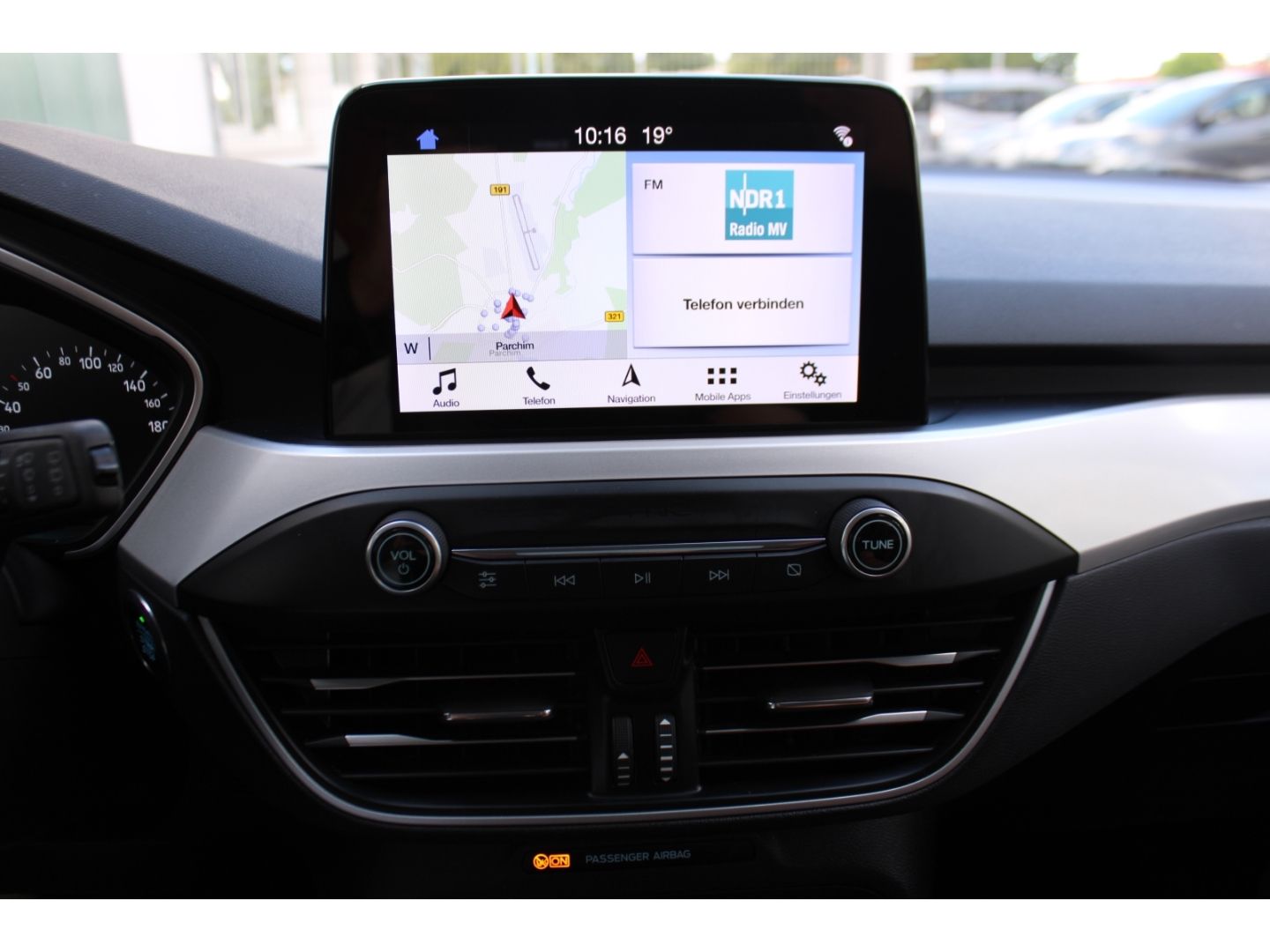 Fahrzeugabbildung Ford Focus Cool & Connect Turnier LED GRA GJR Navi PD