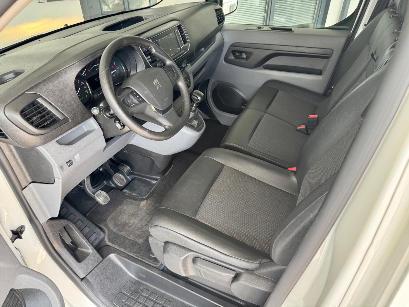 Peugeot Expert Kasten L2H1 Premium 3-Sitze Navi AHK Reg.