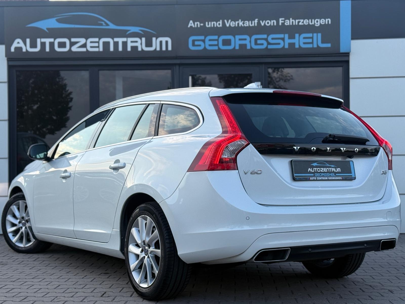 VOLVO V60 D5 2.4 215ch SUMMUM BVA Toit Ouvrant Entretien Complet