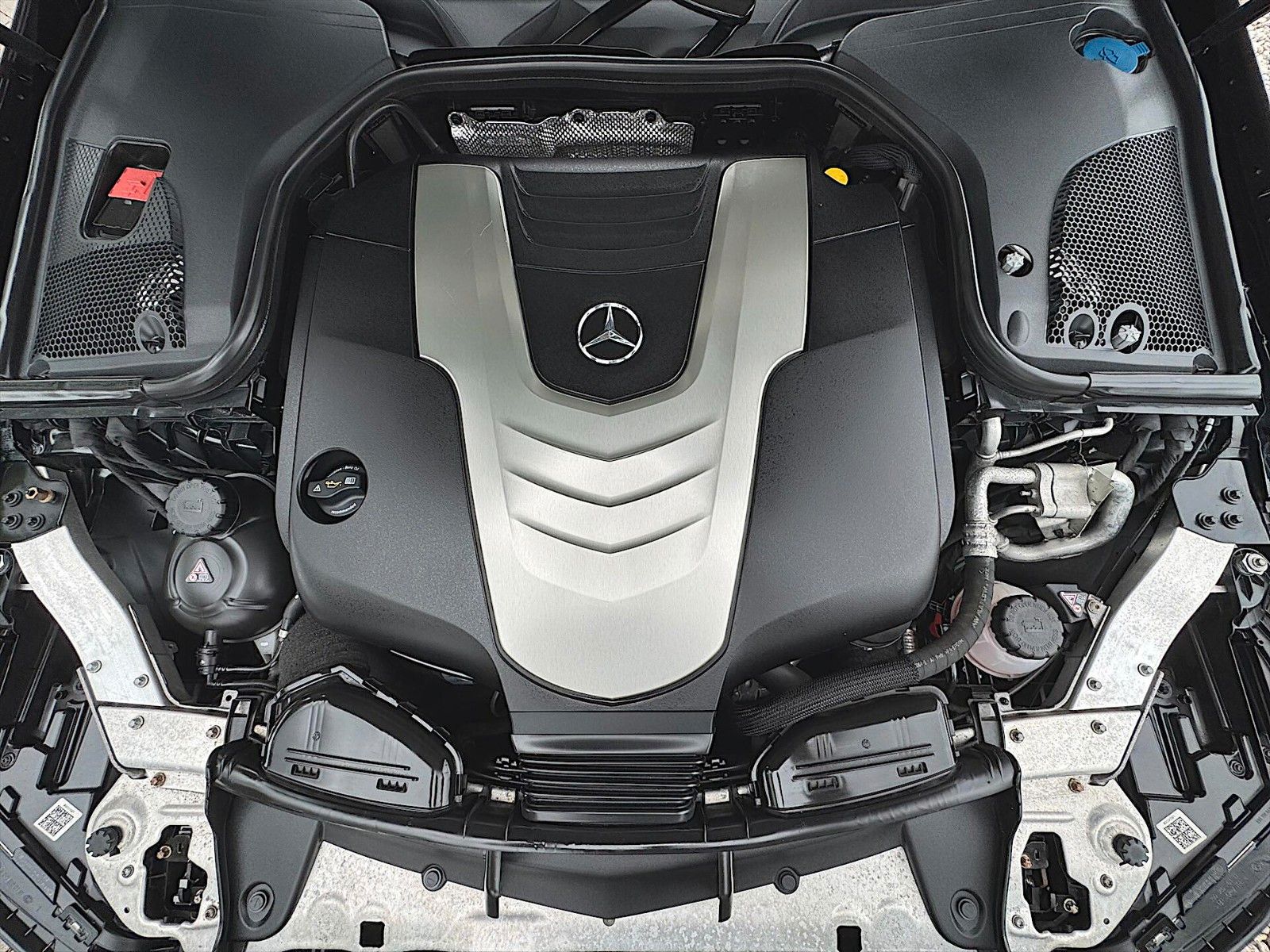 Fahrzeugabbildung Mercedes-Benz E 350d 4Matic AMG Night Paket*ACC*LED*BURMESTER*