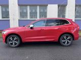 Volvo XC60 T5 R Design Geartronic  - rote Volvo XC60