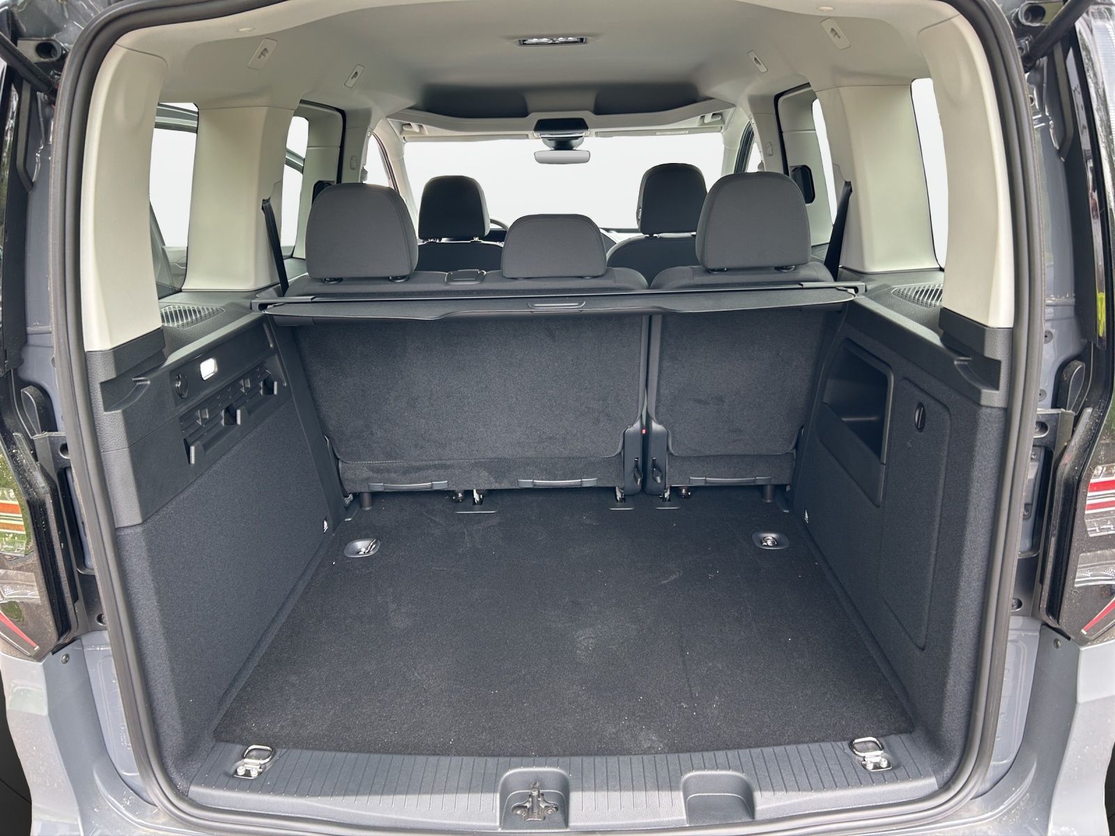 Volkswagen Caddy - Bild 9