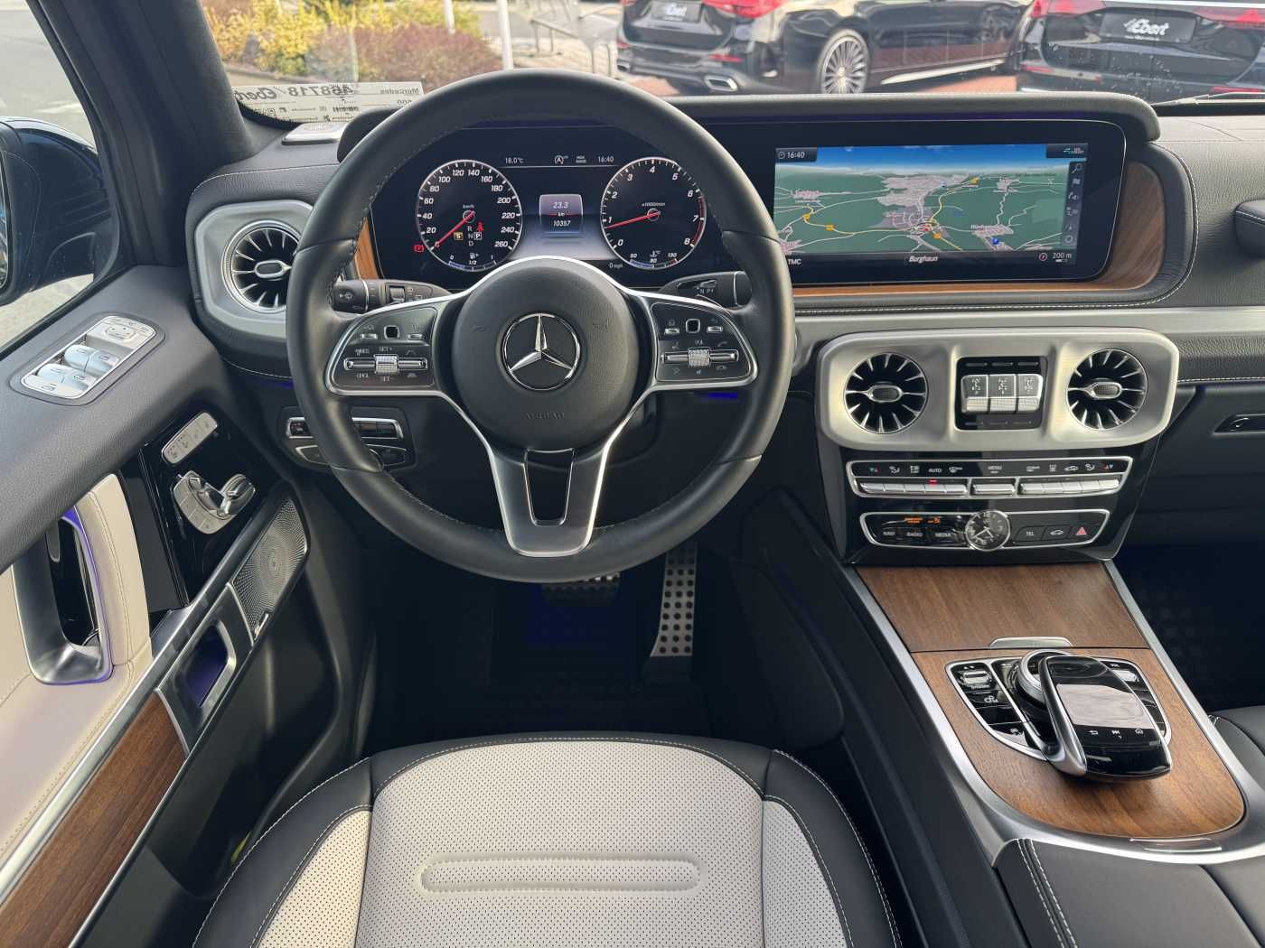 Fahrzeugabbildung Mercedes-Benz G 500 PROFESSIONAL+DACH+BURM3D+AHK +StHz+360°+Sp