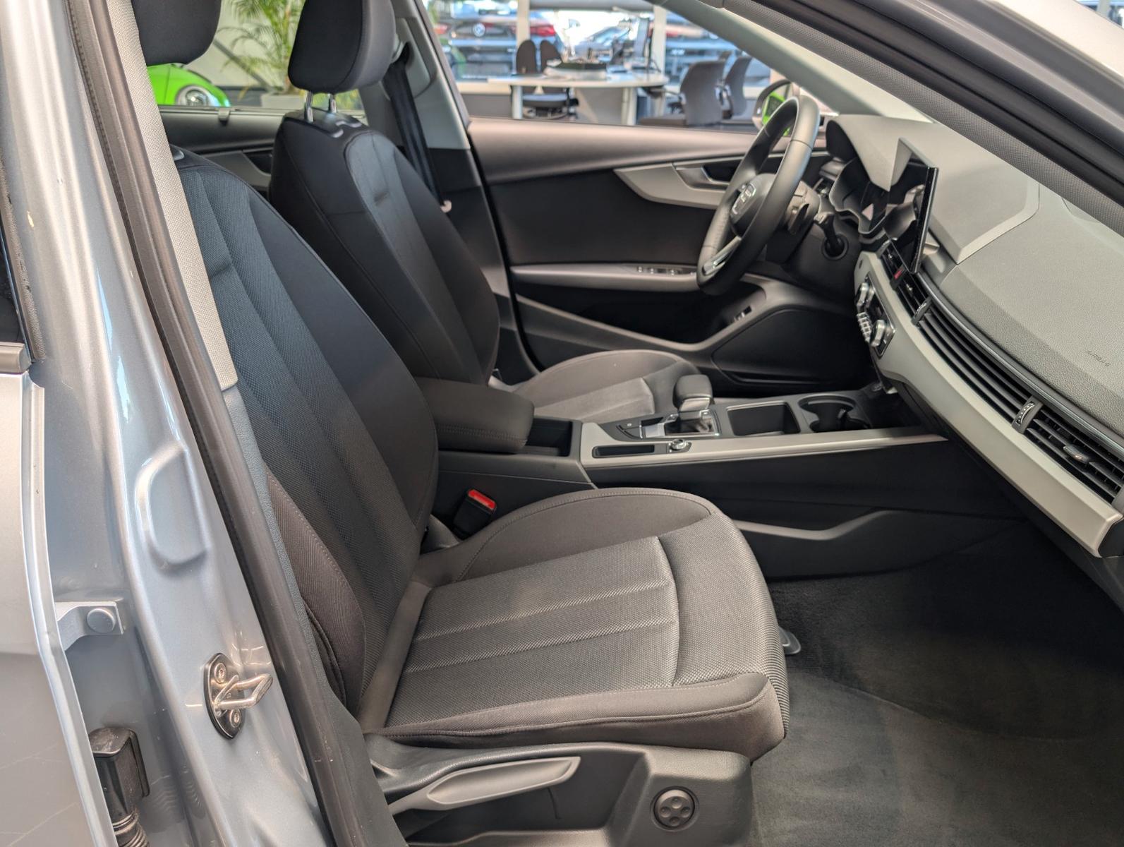 Audi A4 Avant 30 TDI S tronic 8-fach, миниатюра 11