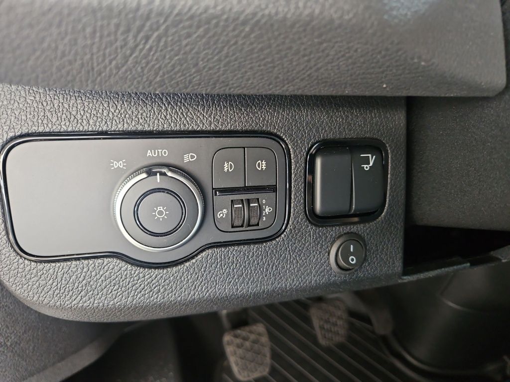 Fahrzeugabbildung Mercedes-Benz Sprinter 317 Koffer LBW 4.325 Navi RFK SHZ Klima