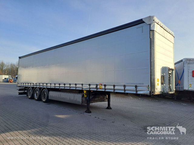 Schmitz Cargobull Curtainsider Standard Getränke