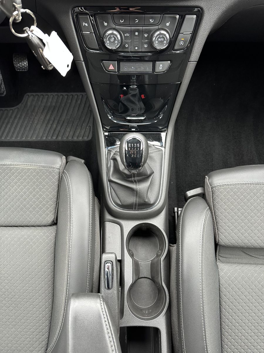 Fahrzeugabbildung Opel Mokka X 1.4 T Innovation NAV+LED+SHZ+KAMERA+18Zo