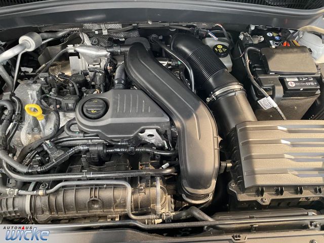 T-Cross 1.5 TSI DSG R-Line NAVI KLIMA PDC LED AH