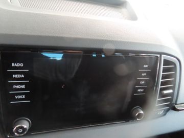 Fotografie 19 des Skoda Karoq Sportline 1.5 DSG Navi AHK 5-J.Garantie